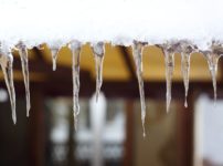 ロシアでは毎年、落下する「ツララ」で600人以上が亡くなっているということに関する雑学