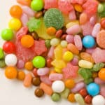 ガムとチョコレートを一緒に食べるとガムがなくなる理由に関する雑学