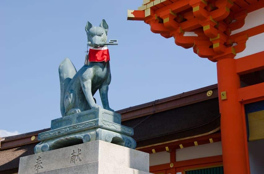 神社に置かれている狛犬は、犬ではないという雑学