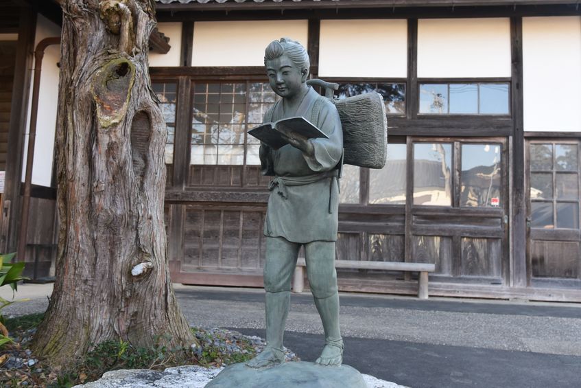二宮金次郎の本を読む姿にはモデルがいたというトリビア