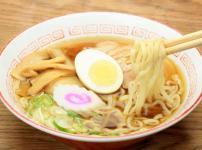 ラーメンの丼に描かれている渦巻きは、もともと雷という雑学