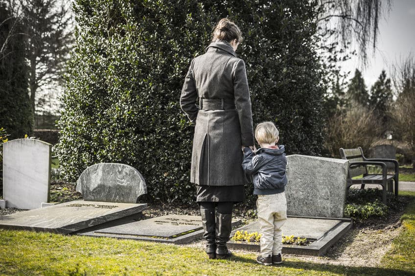 フランスでは死んだ人と結婚できる法律があるに関する雑学