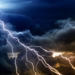 雷の正体は静電気という雑学