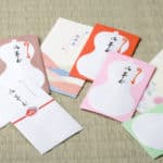 お年玉はもともとはお金ではなくモチの玉をあげていたということに関する雑学