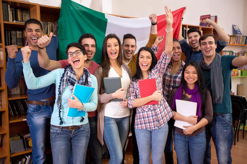 イタリア・ミラノには「常に笑顔でいること」という法律があるという雑学