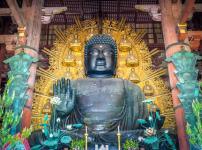 奈良の大仏は、造られた当時は黄金色だったという雑学
