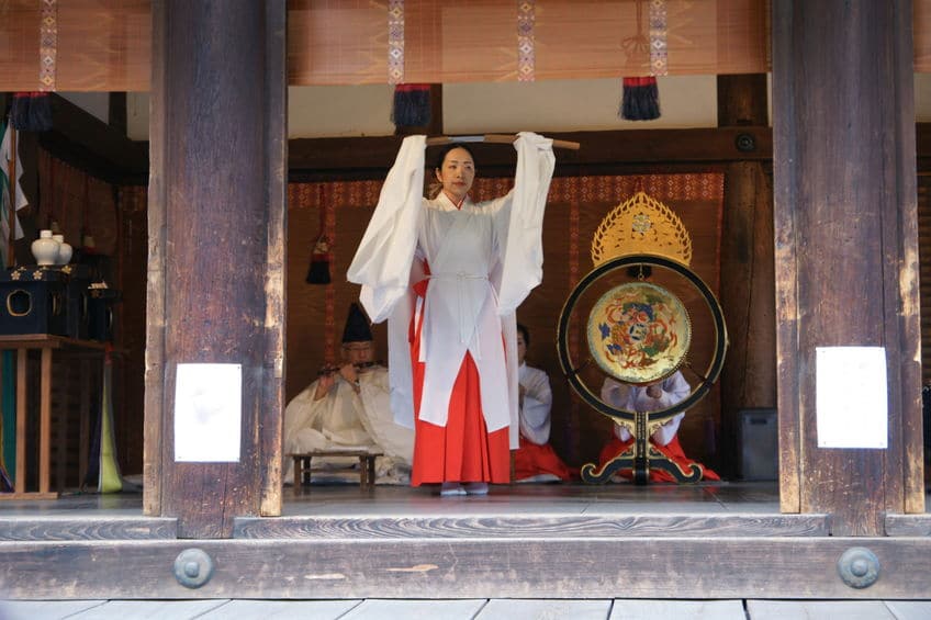 古くは神がかりな仕事もやっていたというトリビア