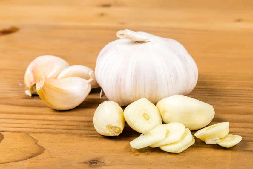 すべての野菜・果物の中で糖度が最も高いのはニンニクという雑学