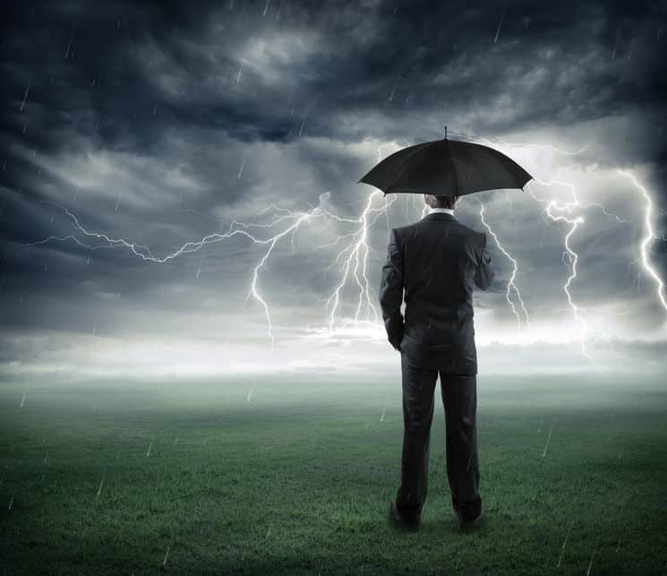 正しい「落雷を避ける方法」についてのトリビア