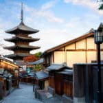 お寺にある三重塔・五重塔には何が入っているのか？に関する雑学