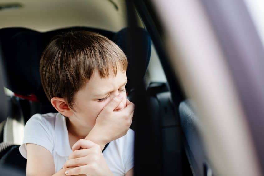 子どもが乗り物酔いやすいのはなぜ?というトリビア