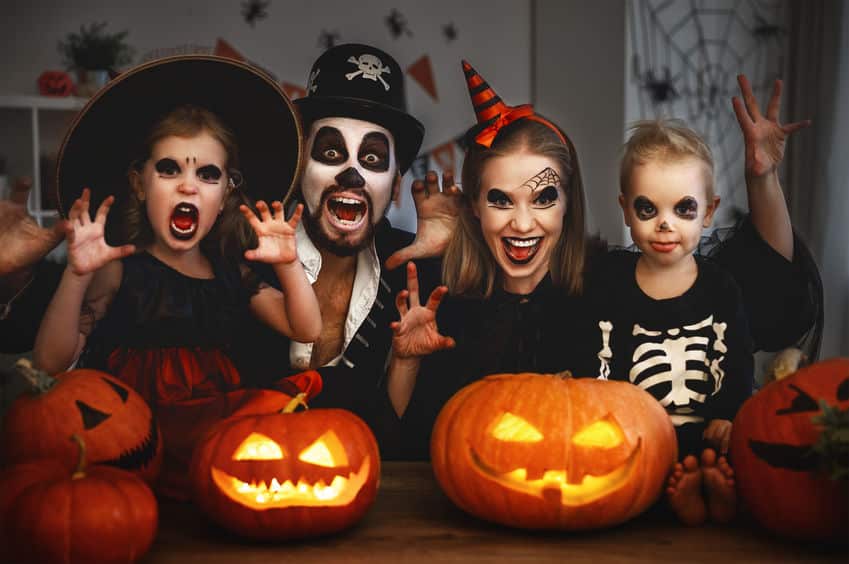 【ハロウィン】仮装をする理由についてのトリビア