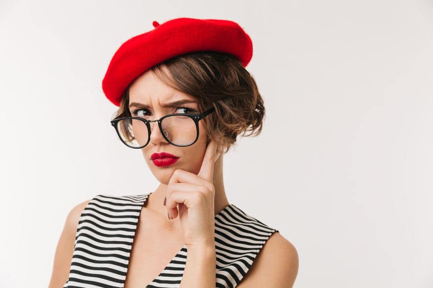 女性のパンツスタイルはフランスの法律で禁止されていたというトリビア