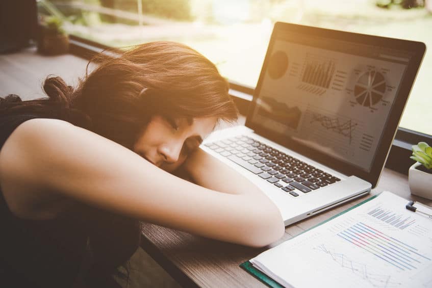 居眠り中の「ビクッ」をジャーキングというトリビア