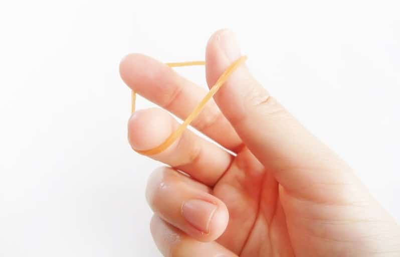 用意するものは輪ゴム1本だけ!簡単な印鑑のごみのとり方についてのトリビア