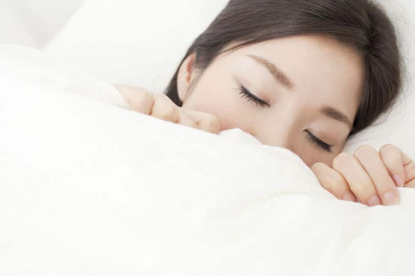 ダニの死骸…?布団を干したあとのニオイの正体と癒やし効果についての雑学まとめ