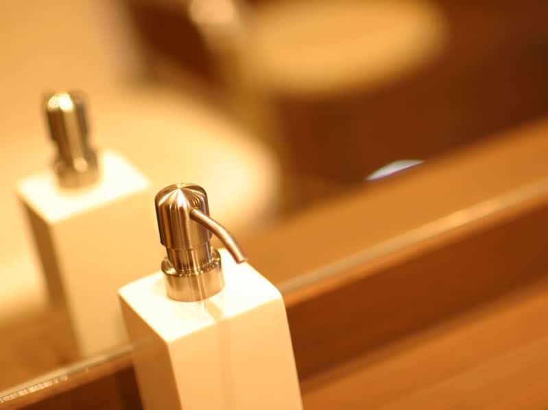 余ったシャンプーはトイレ掃除やゴキブリ退治にも使える!?というトリビア