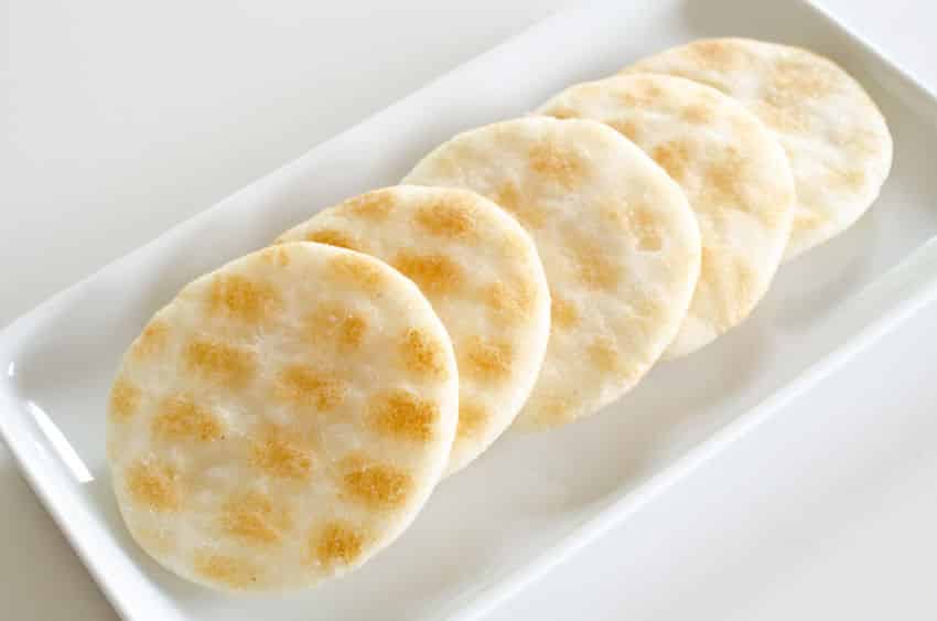野菜じゃないよね?せんべいの"サラダ味"のサラダってなに?という雑学まとめ