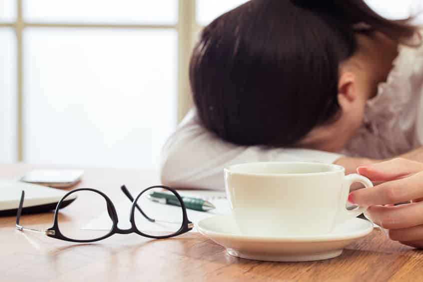日本人はコーヒーで眠気覚ましができないという雑学