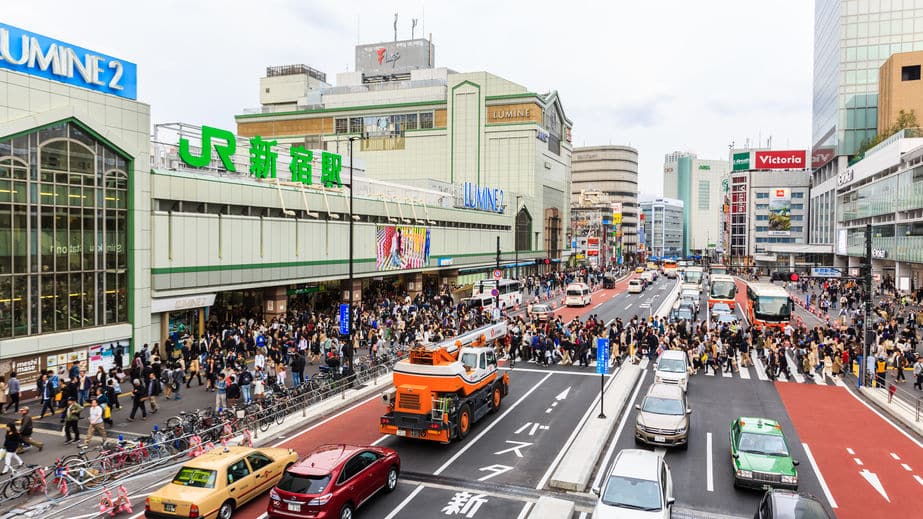 新宿駅は1日の乗降者数が世界一という雑学