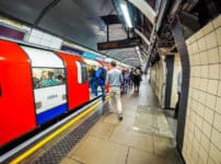 世界で一番古い地下鉄はロンドンにある