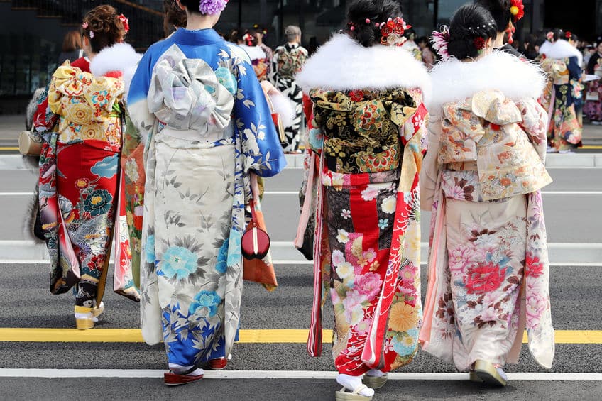 最初は、戦後の若者を励ますために行われたというトリビア