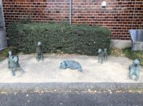 「生類憐れみの令」の影響で、中野から高円寺には犬屋敷があったという雑学