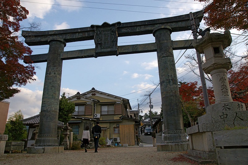 日本には三大鳥居と呼ばれる3つの鳥居があるというトリビア