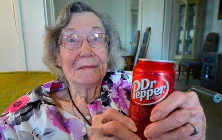 ドクターペッパーを毎日3本飲み続けることが健康の秘訣?!アメリカのおばあちゃんについてのトリビア