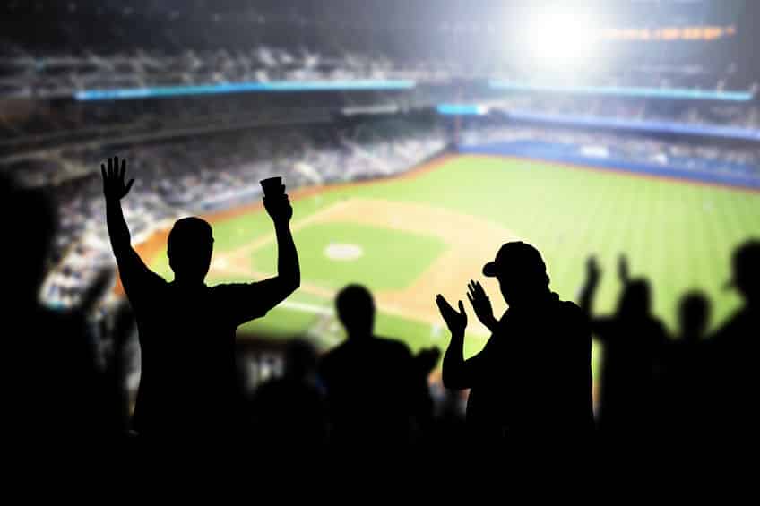 MLBにも"スラィリー"が!?広島カープのマスコットは双子だった…?というトリビア