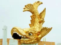 お城の屋根のシャチホコは、元々はただの瓦だったという雑学