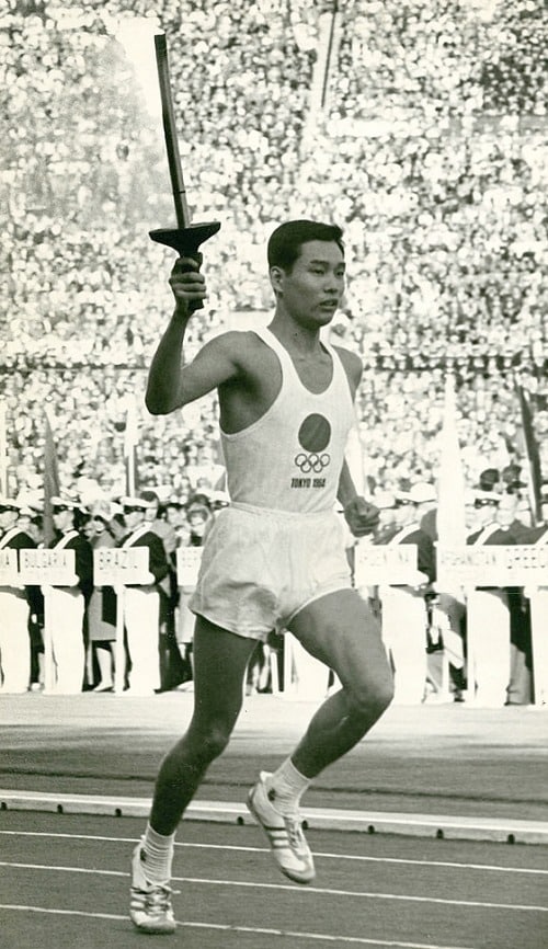原爆投下日が誕生日。最終聖火ランナーを務めた"アトミック・ボーイ"についての雑学まとめ