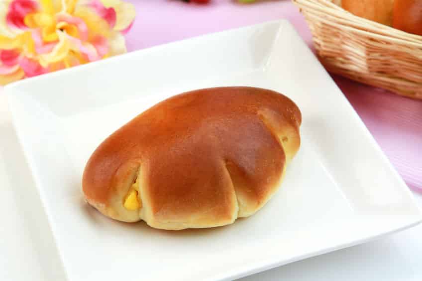 クリームパンがグローブの形になる理由についての雑学