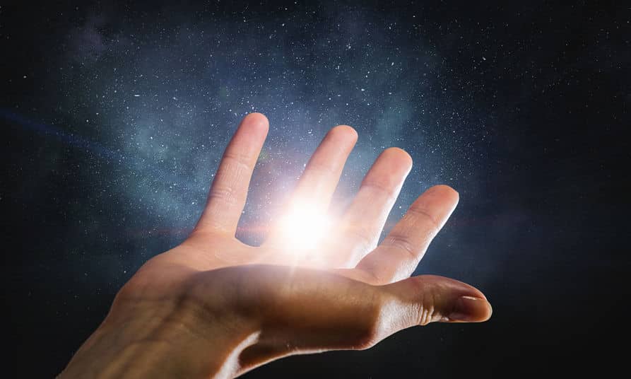 人間の身体は発光しているという雑学