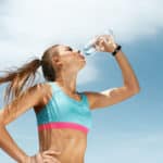 スポーツドリンクは水より吸収が遅いという雑学