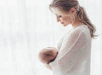 母乳は子供の成長とともに変化するという雑学