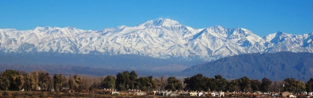アンデス山脈は7か国にまたがる最長の山脈についてのトリビア