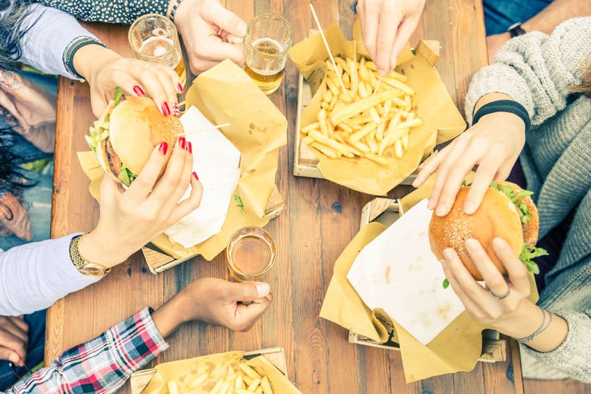 ファーストフードは食べれば食べるほどアレルギーが悪化するというトリビア