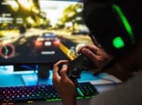 ゲームのやりすぎで手首を痛める病気があるという雑学