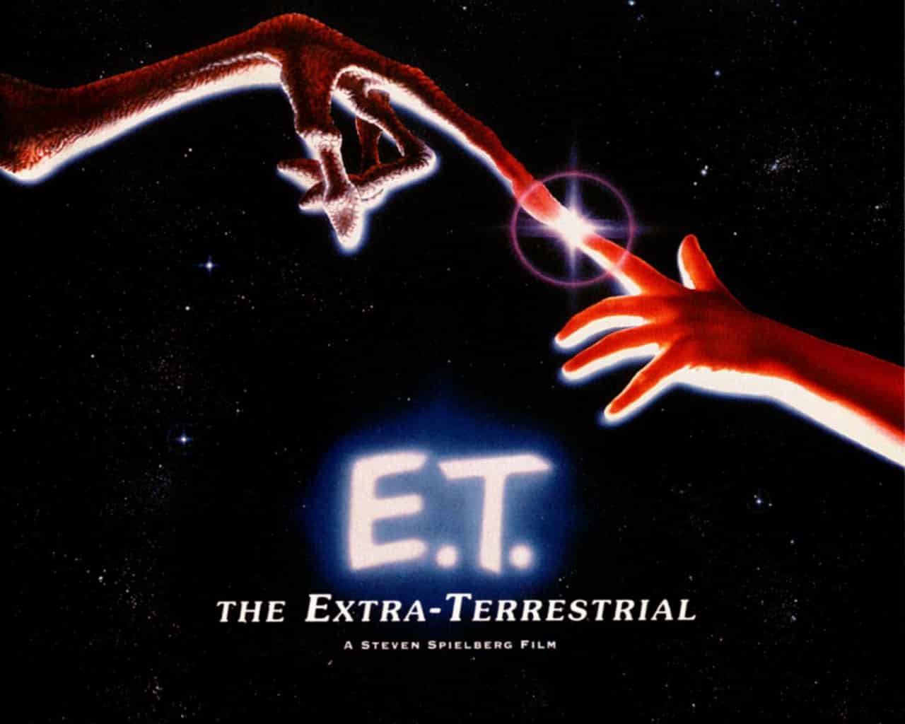 映画「E.T.」には指と指が触れ合うシーンはないという雑学