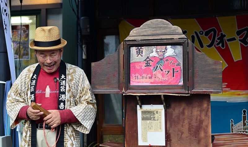 黄金バットは1930年の生まれのスーパーヒーローについてのトリビア