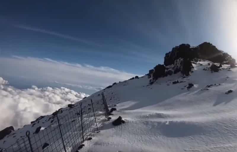 "富士山へGO"の滑落事故。柵がなくなる