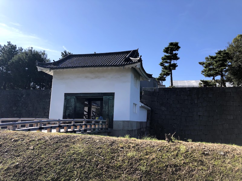二条城の本丸前の門