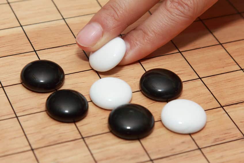 碁石の白石より黒石が少しだけ大きい理由に関する雑学