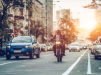 自動車とバイク、先に発明されたのはどっち？という雑学