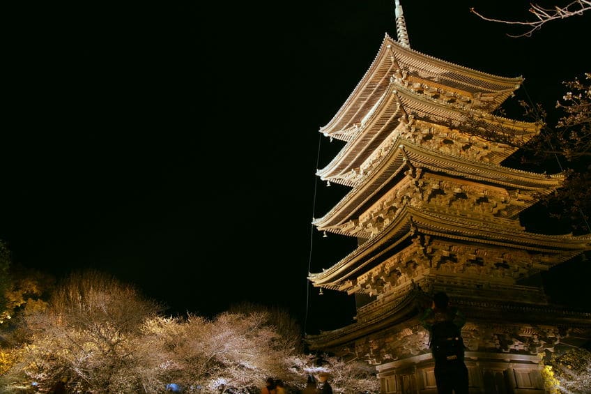 東寺の五重塔の高さは約55メートルもある!というトリビア
