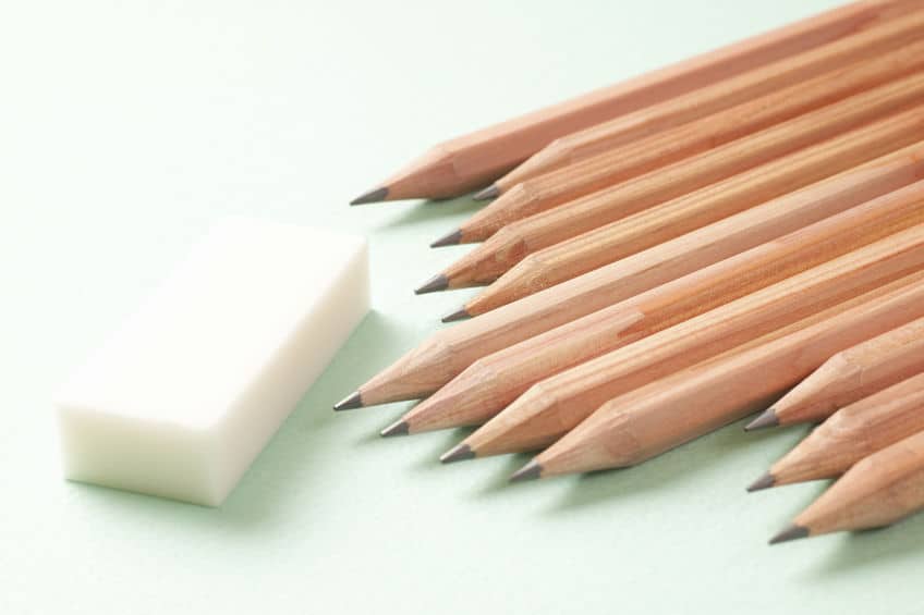 消しゴムはもともと「消しパン」だったという雑学