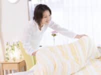 布団を干すときは、「黒い布」をかけるとダニ退治になるという雑学