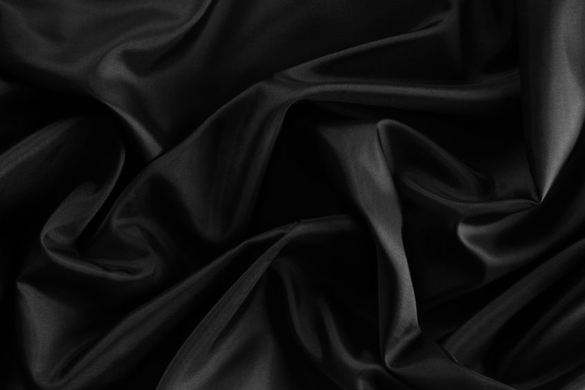 布団に黒い布をかけるとダニが死滅しやすくなるというトリビア