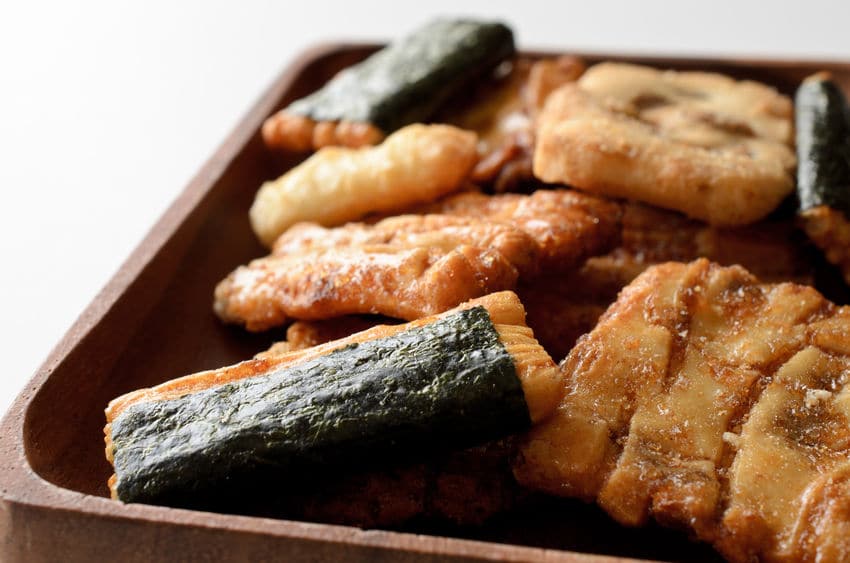 原材料の違い?おせんべい・おかき・あられの違いについての雑学まとめ